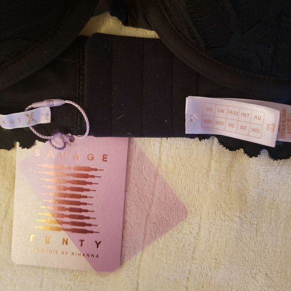 NEW: Savage X Fenty Lightly Lined Balconette Bra - Picture 2 of 3